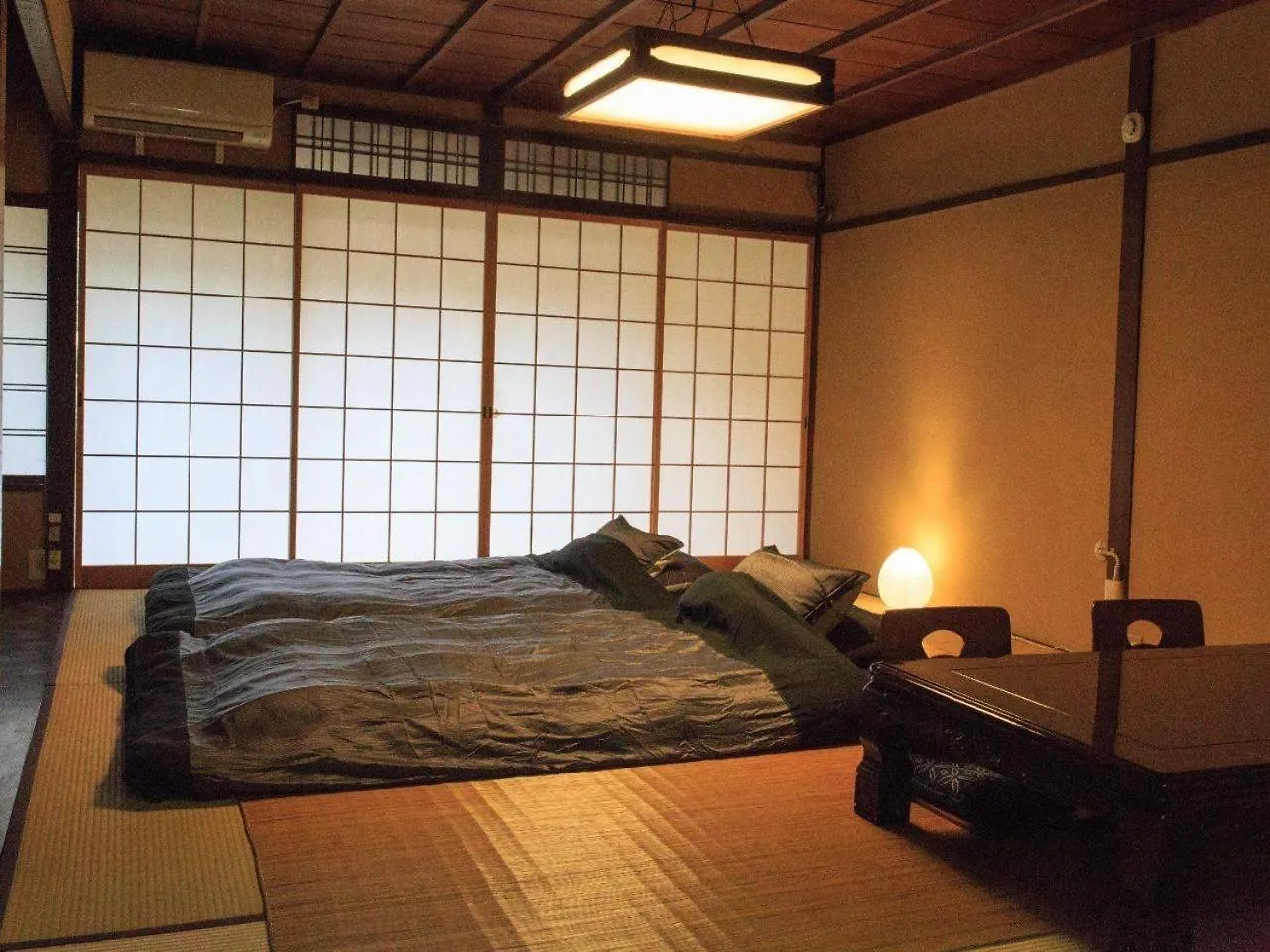 ヴィラ 京都二条城近く京町屋120年の歴史に泊まる 日本