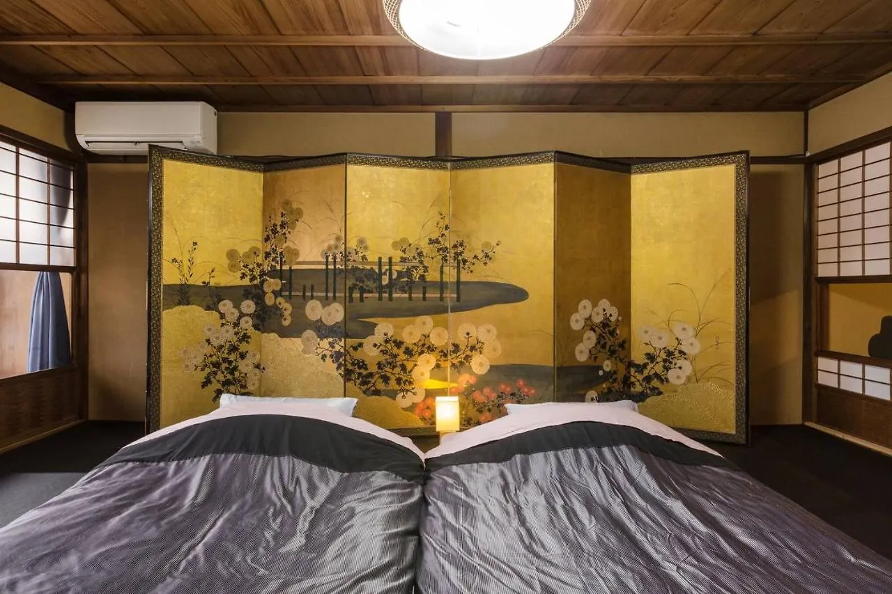 京都二条城近く京町屋120年の歴史に泊まる 京都市