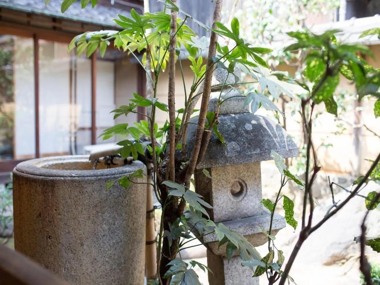 Villa 京都二条城近く京町屋120年の歴史に泊まる